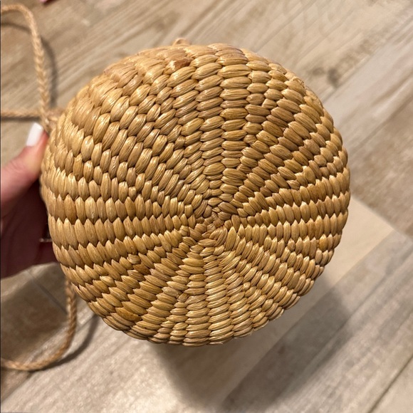 Hat Attack Beige Woven Tote - Picture 4 of 5